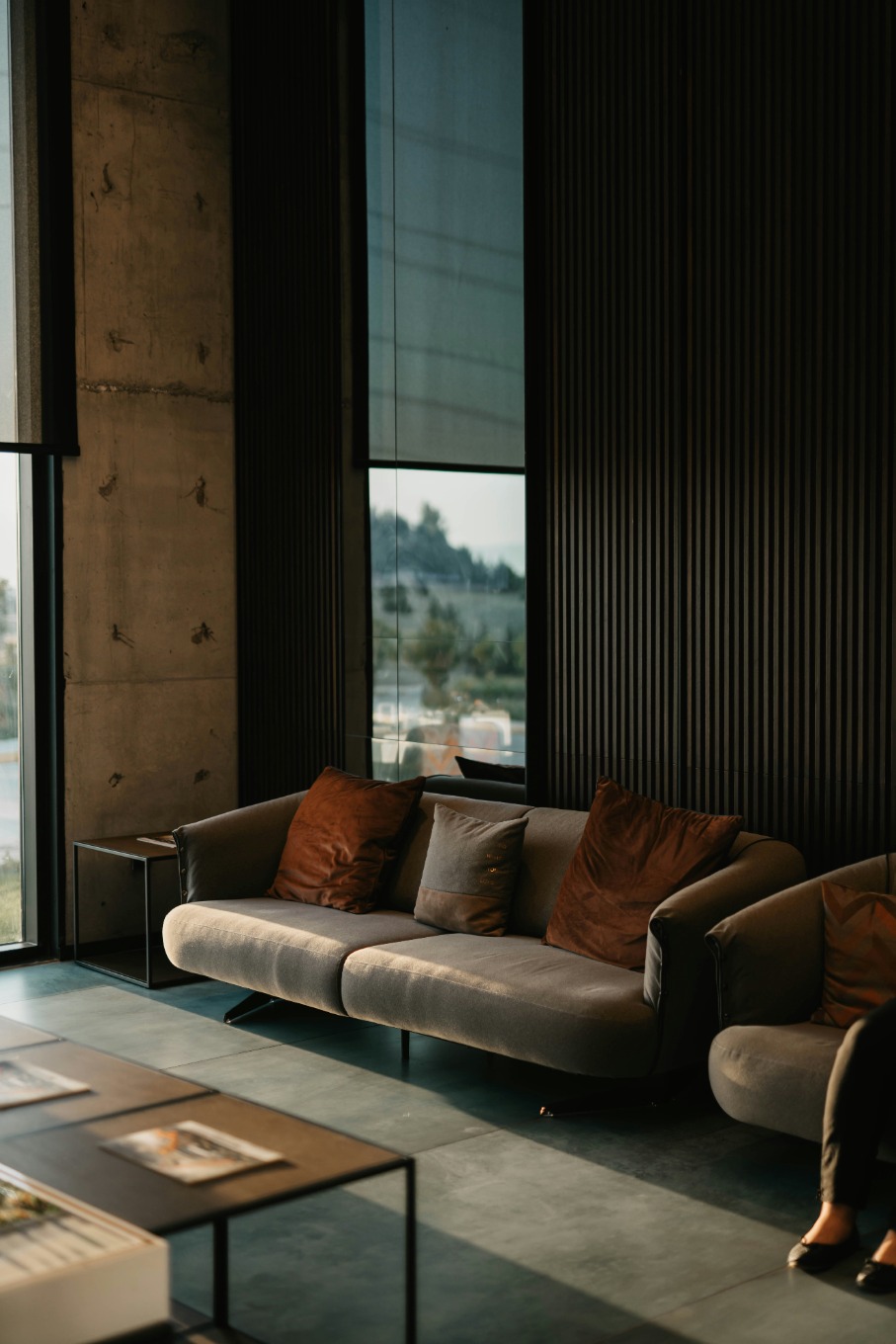 https://unsplash.com/photos/KbytCpI1i5I